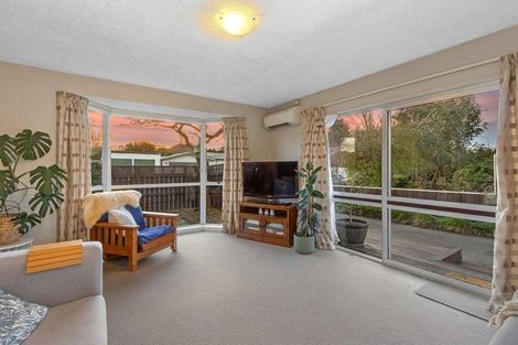 Photo of property in 1/20 Glenharrow Avenue, Avonhead, Christchurch, 8042