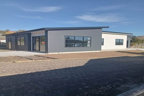 Photo of property in 4a Chatham Street, Waihola, Milton, 9073