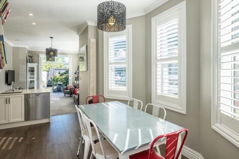 Photo of property in 53 Tinakori Road, Thorndon, Wellington, 6011