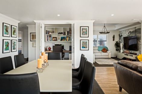 Photo of property in 30 Lakeside Terrace, Omokoroa, 3114