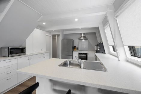 Photo of property in 87 Cumberland Street, Welbourn, New Plymouth, 4312