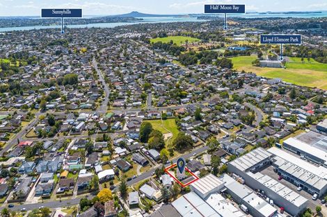 Photo of property in 36 Reelick Avenue, Pakuranga Heights, Auckland, 2010