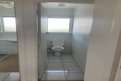 Photo of property in 1/7 Evelyn Place, Hillcrest, Auckland, 0627