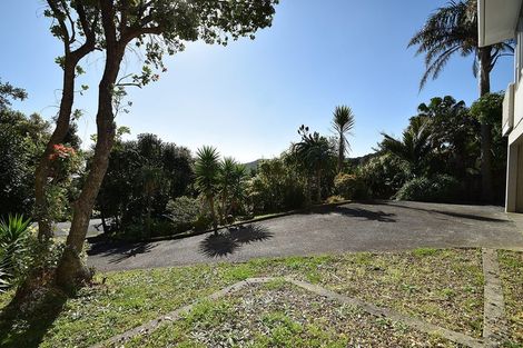 Photo of property in 24 Domain Crescent, Muriwai, Waimauku, 0881
