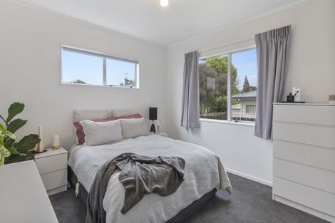 Photo of property in 8b Huia Avenue, Forest Lake, Hamilton, 3200