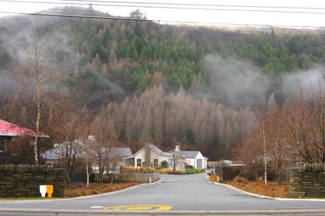 Photo of property in 10 Fletcher Way, Arrowtown, 9302