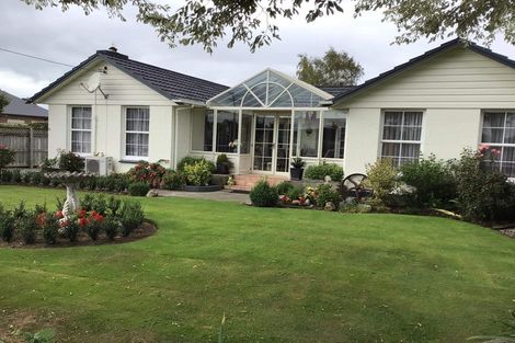 Photo of property in 14 Lincoln Street, Riversdale, 9776