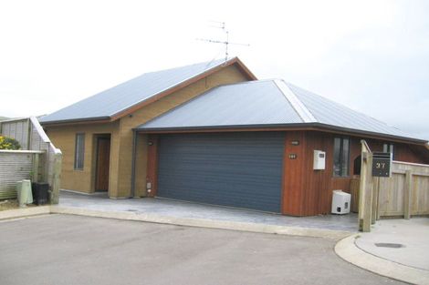 Photo of property in 35 Hawtrey Terrace, Churton Park, Wellington, 6037