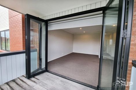 Photo of property in 4/17 Uku Lane, Hobsonville, Auckland, 0616