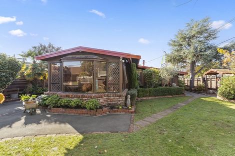 Photo of property in 93 Waiwhetu Road, Waterloo, Lower Hutt, 5011