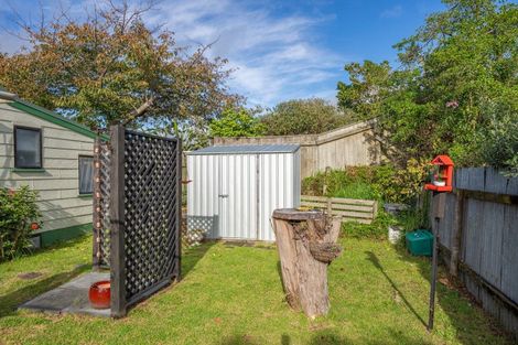 Photo of property in 83 Norfolk Crescent, Otaki Beach, Otaki, 5512
