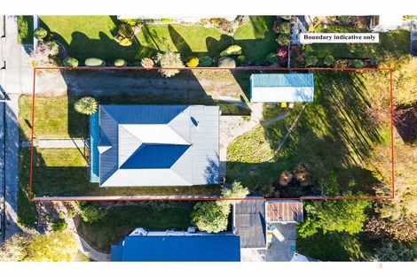 Photo of property in 1 Augustine Street, Waimate, 7924