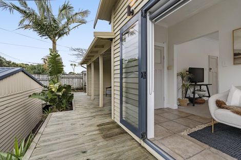 Photo of property in 12 Richmond Street, Fitzroy, New Plymouth, 4312