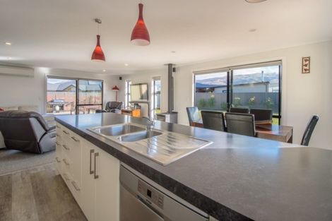 Photo of property in 18 Magnetic Place, Cromwell, 9310