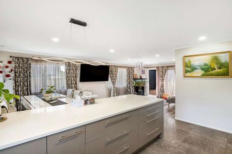 Photo of property in 35 Amaretto Avenue, Flat Bush, Auckland, 2019