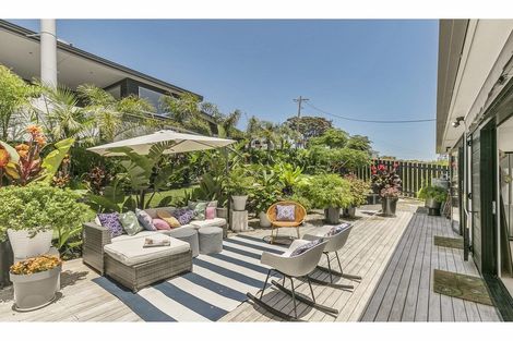 Photo of property in 82 Bay Street, Red Beach, 0932