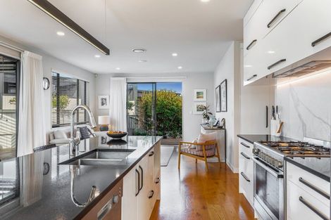 Photo of property in 3 Keel Street, Long Bay, Auckland, 0630