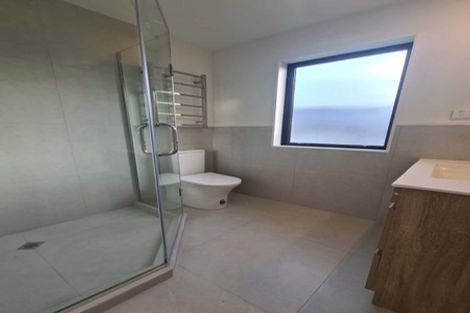 Photo of property in 16d Sheridan Drive, New Lynn, Auckland, 0600