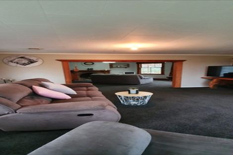 Photo of property in 27 George Street, Eltham, 4322