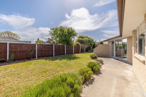 Photo of property in 30 Woodgrove Avenue, North New Brighton, Christchurch, 8083