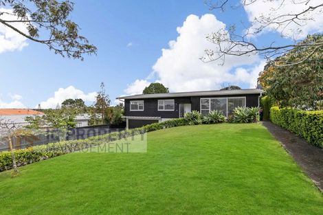 Photo of property in 46 Woodstock Road, Forrest Hill, Auckland, 0620