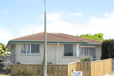 Photo of property in 1/10 Leonie Place, Aranui, Christchurch, 8061