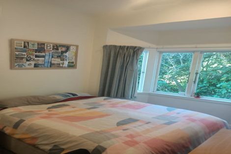 Photo of property in 56 Kelburn Parade, Kelburn, Wellington, 6012