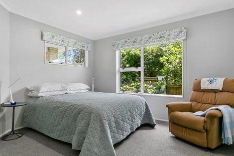 Photo of property in 2 Golders Place, Richmond Heights, Taupo, 3330