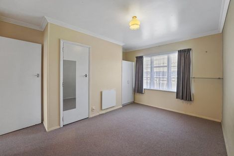 Photo of property in 2 Lane Street, Wallaceville, Upper Hutt, 5018