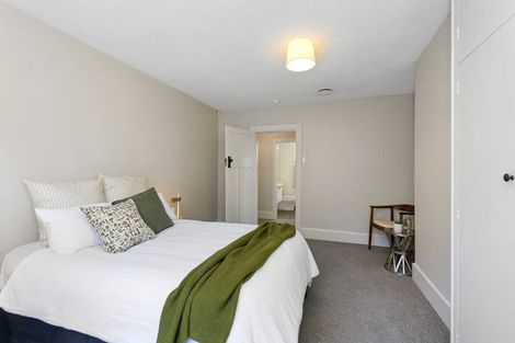 Photo of property in 124 Somerfield Street, Somerfield, Christchurch, 8024