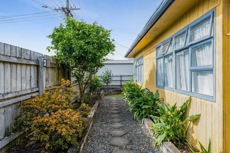 Photo of property in 58 Record Street, Fitzroy, New Plymouth, 4312