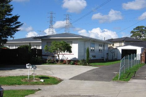 Photo of property in 52 Dale Crescent, Pakuranga, Auckland, 2010