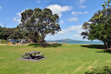 Photo of property in 63 Beach Road, Castor Bay, Auckland, 0620