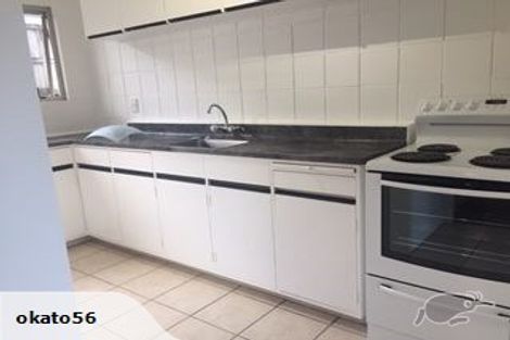 Photo of property in 10 Highlight Parade, Te Atatu South, Auckland, 0610