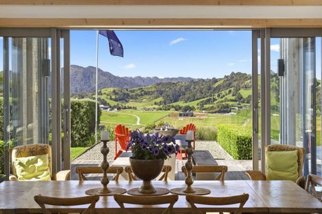 Photo of property in 11 Tamahunga Drive, Matakana, Warkworth, 0985