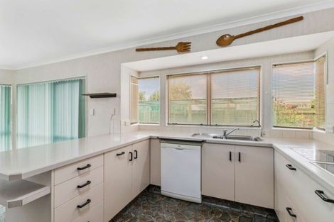 Photo of property in 24 Pacific View Road, Papamoa Beach, Papamoa, 3118