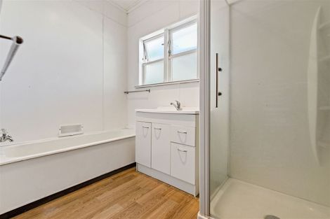 Photo of property in 24 Opoia Road, Hamilton East, Hamilton, 3216