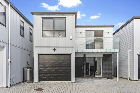 Photo of property in 19c Farwood Drive, Henderson, Auckland, 0612