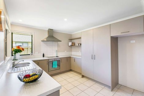 Photo of property in 13 Malta Crescent, Katikati, 3129