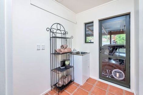 Photo of property in 96 Attwood Road, Paremoremo, Auckland, 0632