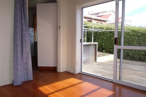 Photo of property in 21 Springhill Road, Mornington, Dunedin, 9011