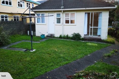 Photo of property in 4 Hinau Street, Tawa, Wellington, 5028