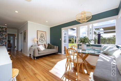 Photo of property in 79 Mount Albion Rise, Taupaki, Henderson, 0782