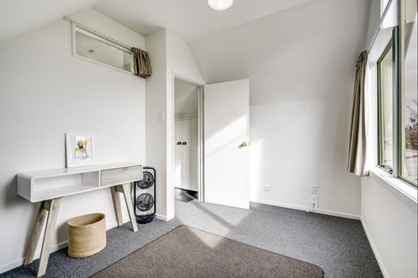 Photo of property in 205b Grove Road, Mayfair, Hastings, 4122