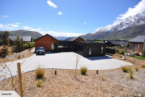 Photo of property in 36 Jacks Point Rise, Jacks Point, Queenstown, 9371