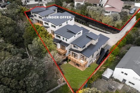 Photo of property in 11a Dianthus Place, Browns Bay, Auckland, 0630