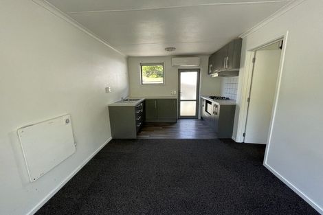 Photo of property in 3/1 Angle Street, Picton, 7220