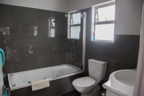 Photo of property in 24 Cologne Street, Martinborough, 5711