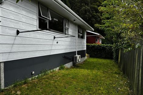 Photo of property in 4/462 Stokes Valley Road, Stokes Valley, Lower Hutt, 5019