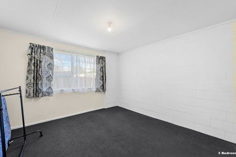 Photo of property in 42 Simons Street, Moturoa, New Plymouth, 4310